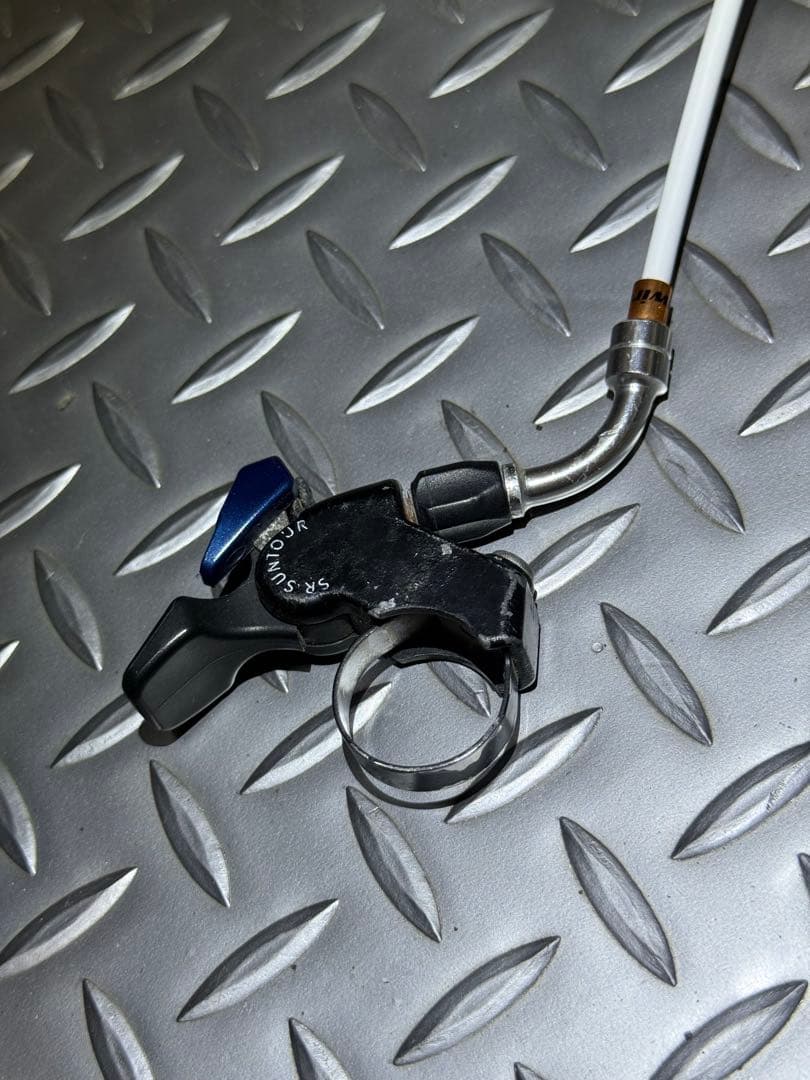 SR SUNTOUR EPCON サスペンション 26インチ クイックリリース式