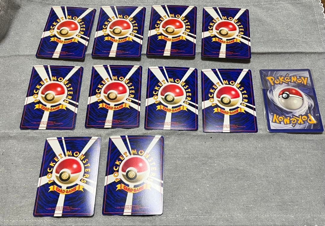 ポケモンベストコレクション　ポケモンカード付　旧裏　英語版　ピカチュウ　他