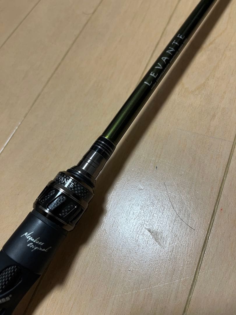 Megabass レヴァンテ　F4-68LV 2P