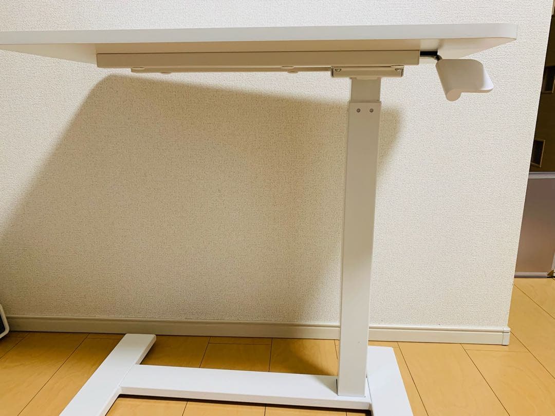 IKEA BOLLSIDAN ボッルシダン 昇降式テーブル