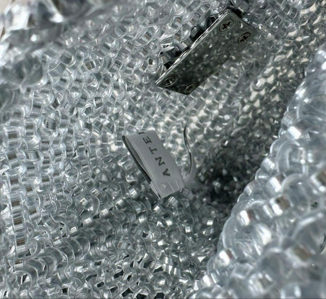 アンテプリマ　バッグ　シルバー