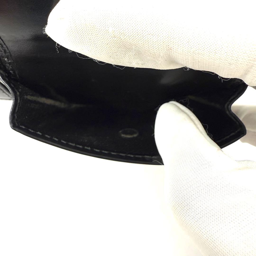 GUCCI グッチ　ブラック 二つ折り財布