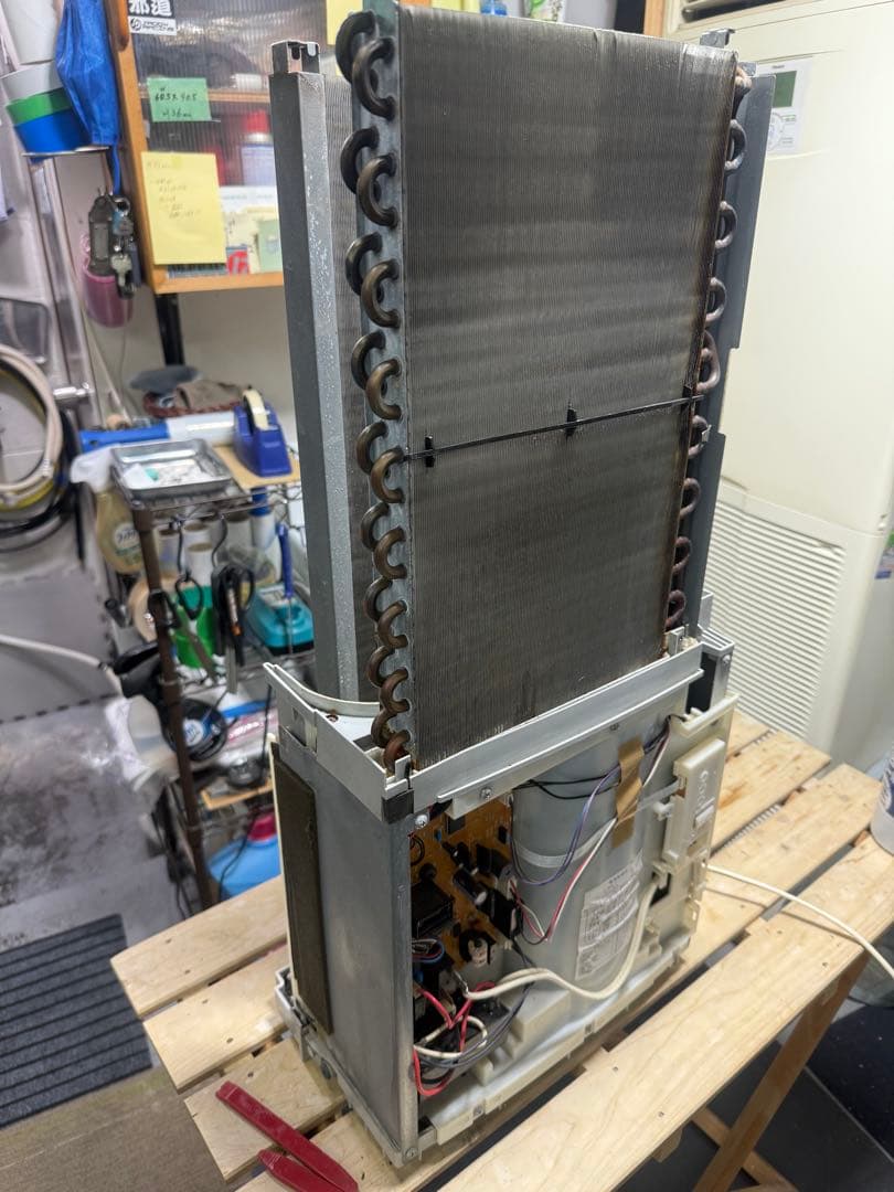 【分解洗浄消毒作業済】冷暖房兼用　CORONA 窓用エアコン CWH-A1813