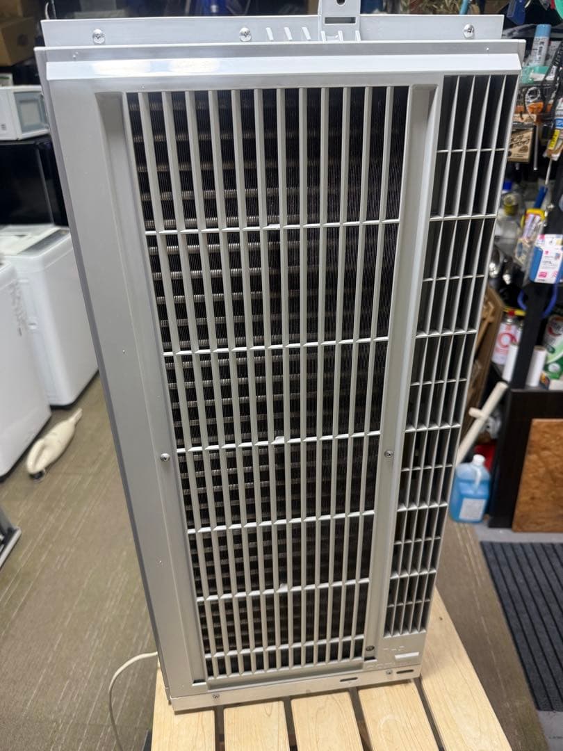 【分解洗浄消毒作業済】冷暖房兼用　CORONA 窓用エアコン CWH-A1813