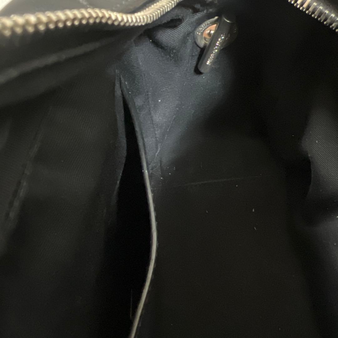 イブサンローラン　チェーンショルダーバック