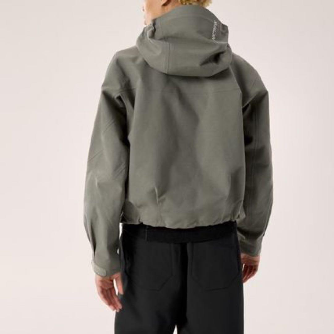 a*i様 今季購入【ARC'TERYX】アルティラ クロップドジャケットウィメン