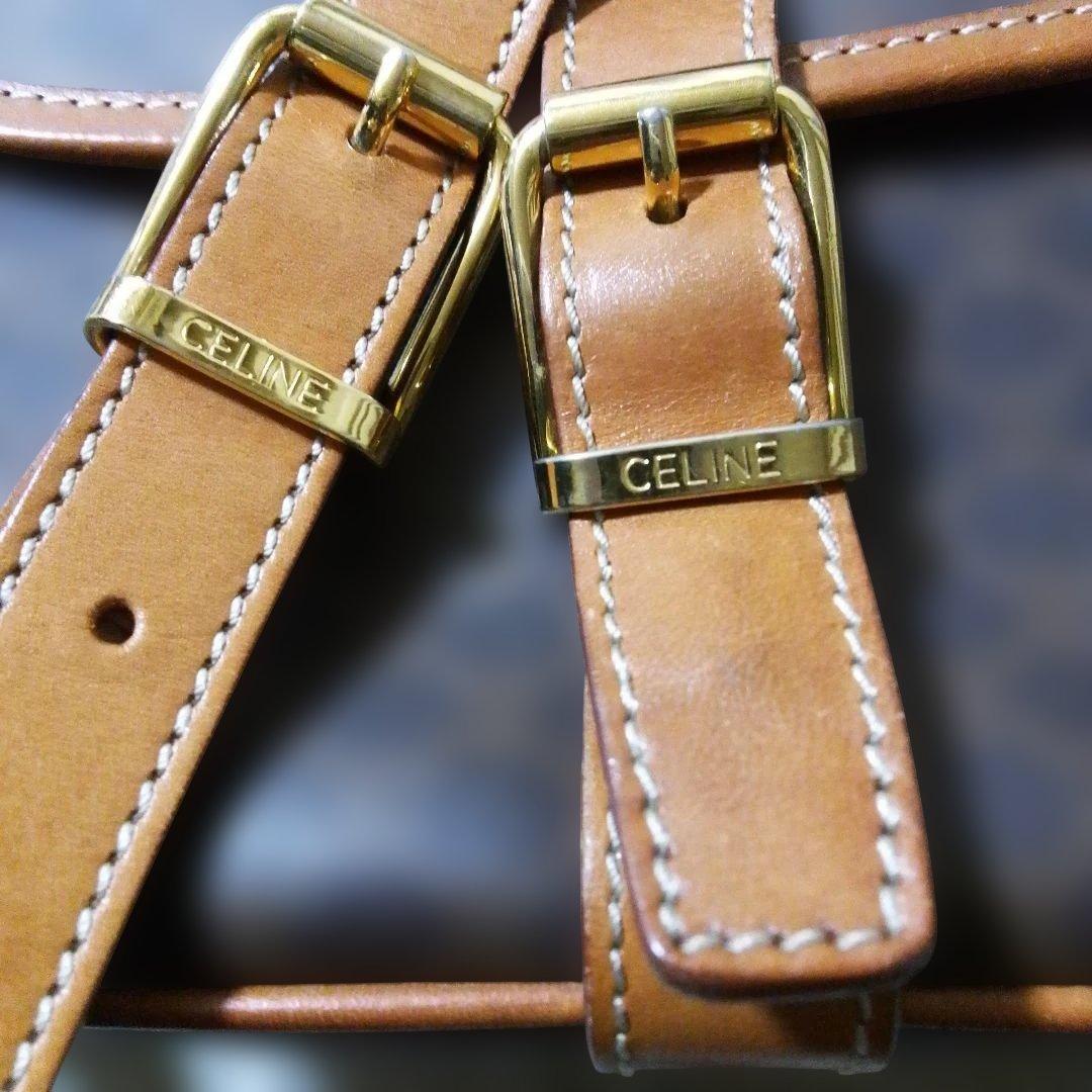 セリーヌ　ショルダーバッグ フラップ付き