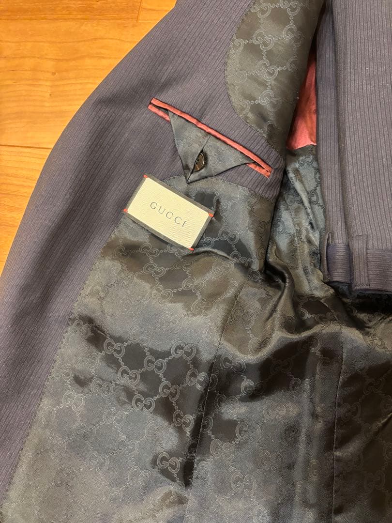 GUCCI スーツ