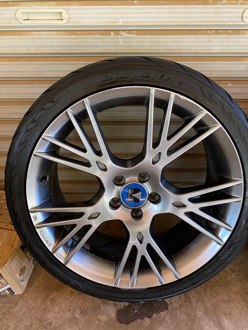 30プリウスモデリスタ18インチ