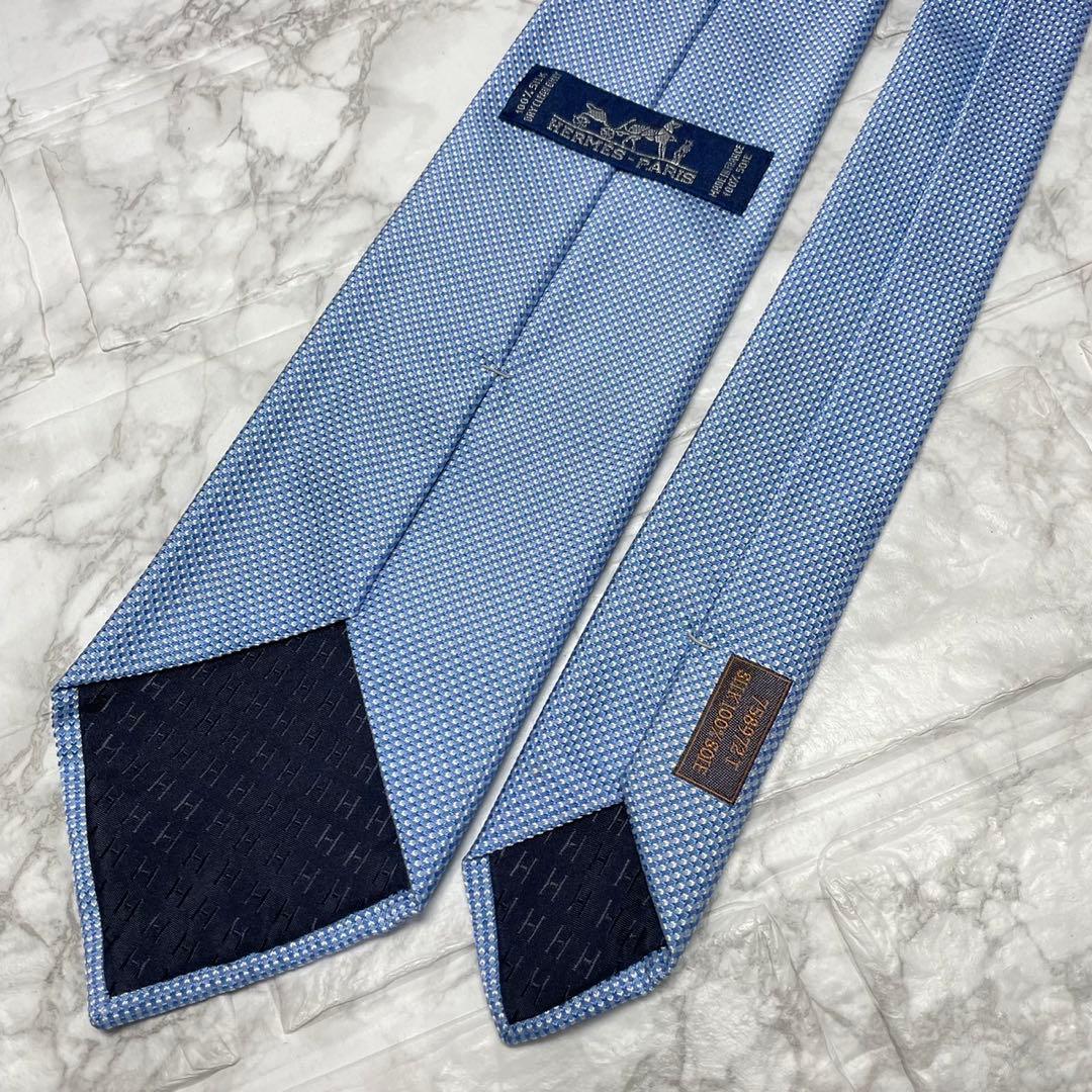 エルメス　HERMES ネクタイ　ソリッドタイ　ブルー　スーツ　シャツ　カフス