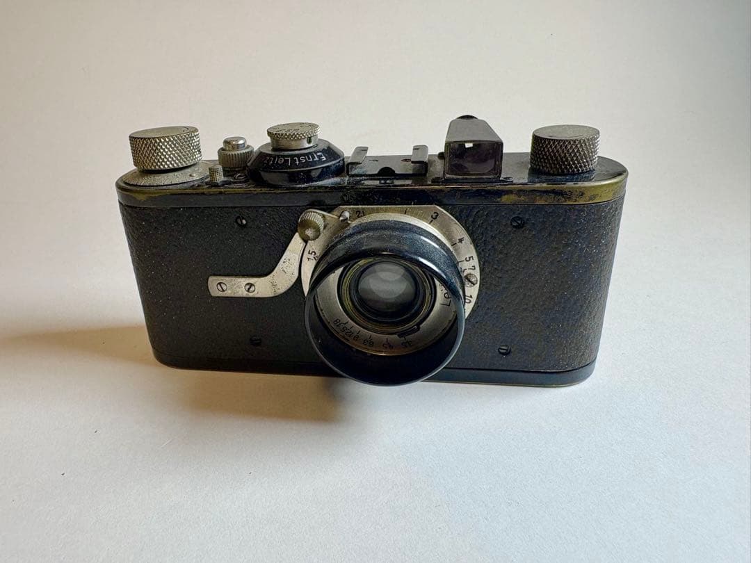 Leitz（Leica）刻印 フィルムカメラ＋レンズ付き 動作未確認 現状品