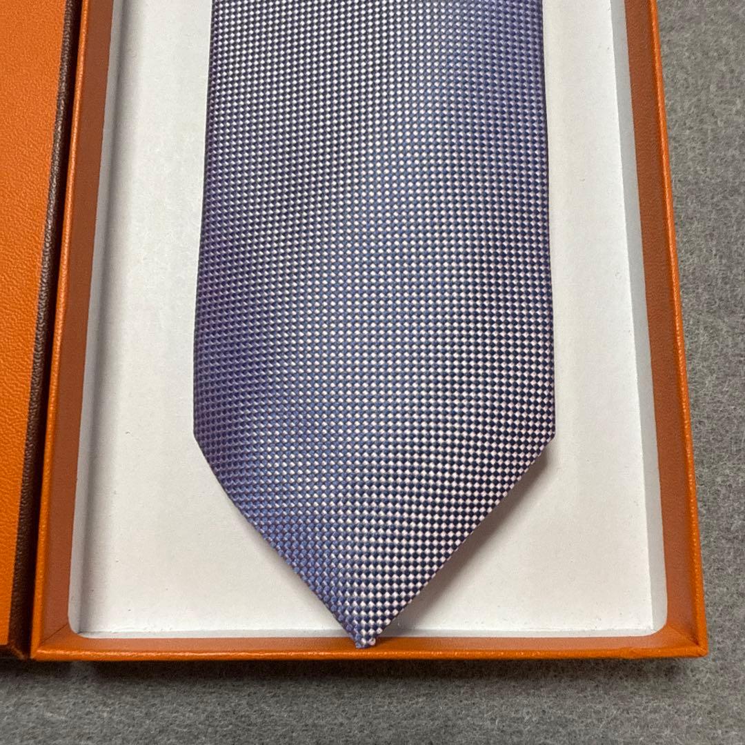美品　エルメス　ネクタイ　紫　無地　シルクジャガード