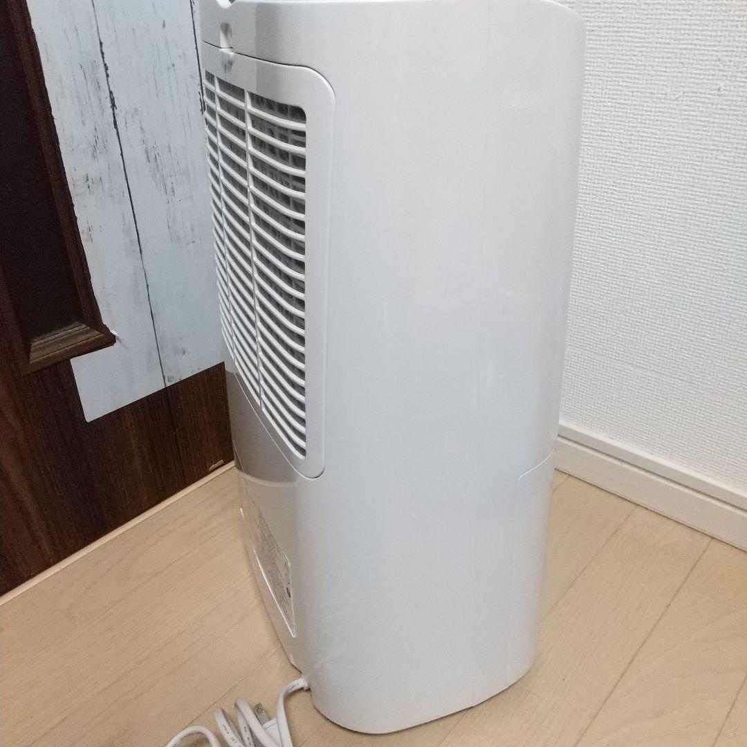 コンプレッサー式クリーニング済みなので届けばそのまま使えるシャープ衣類乾燥除湿機