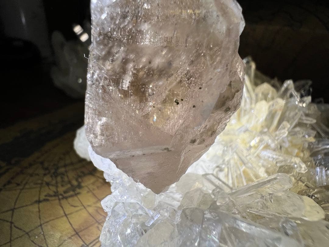 て*う様 龍脈の精髄 ― 煙水晶「山の幻影を宿す結晶」※売上の一部を保護猫活動に