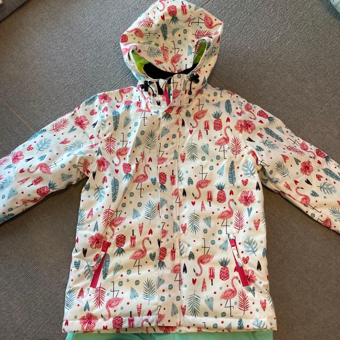 新品　スキーウェア上下　140