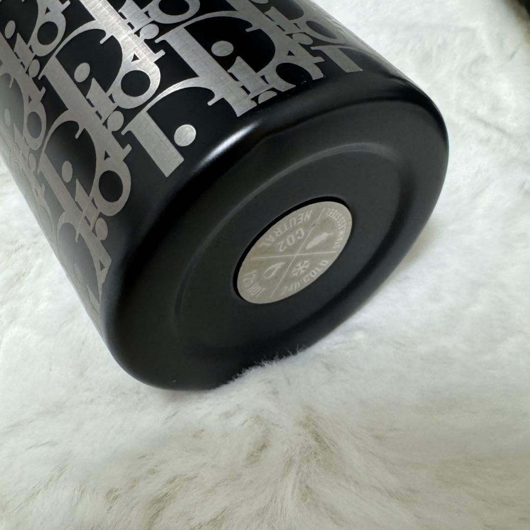 Dior 水筒 ショルダー