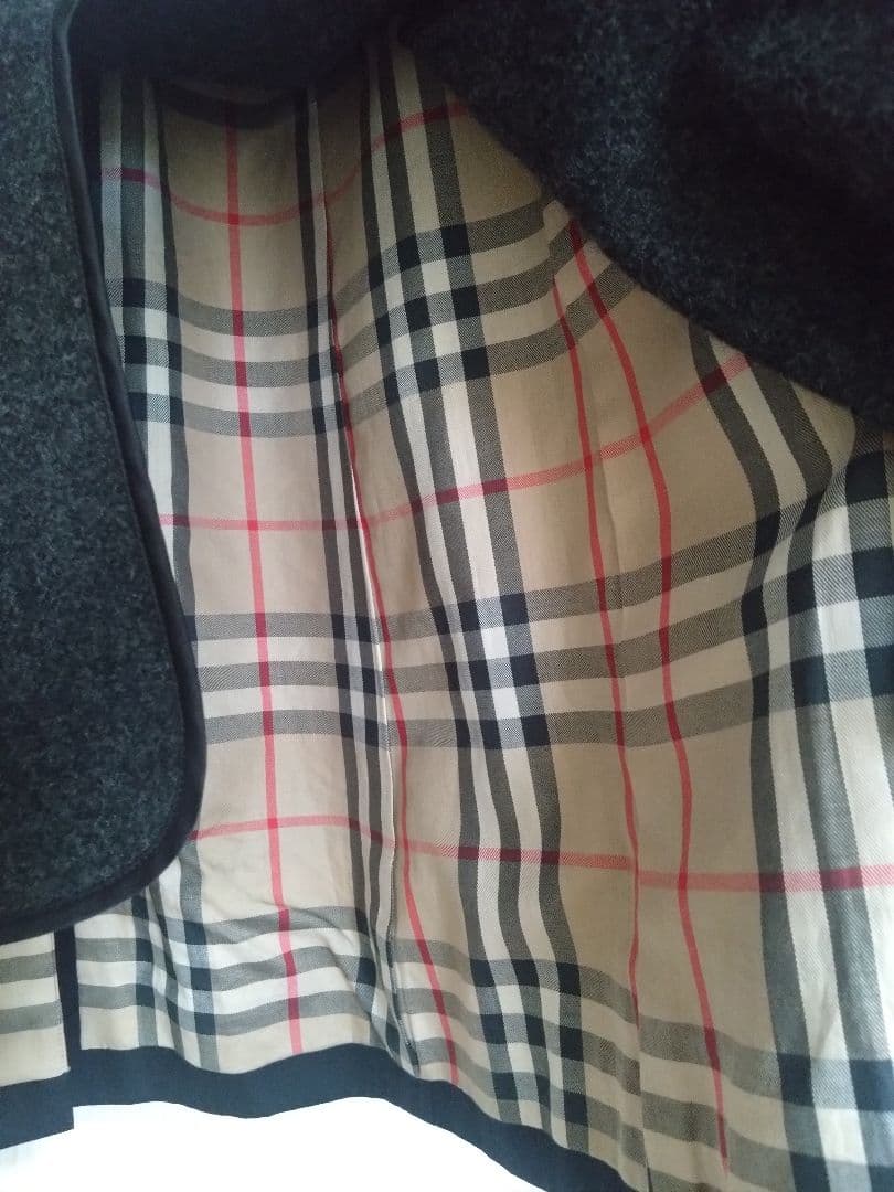 ト*シ様 BURBERRY ブラックトレンチコート 36