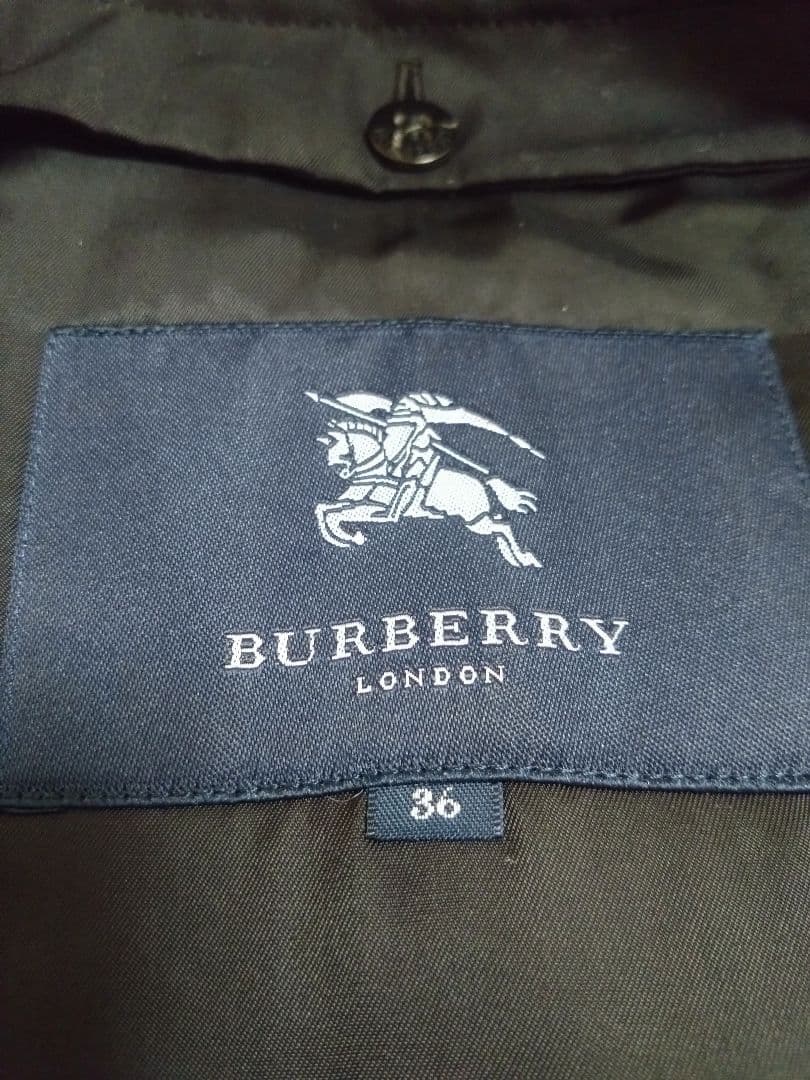 ト*シ様 BURBERRY ブラックトレンチコート 36