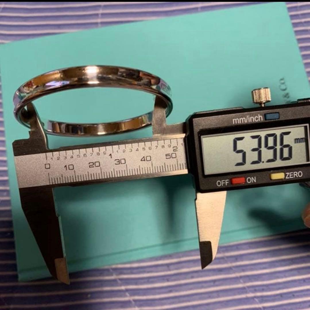 Tiffany バングル