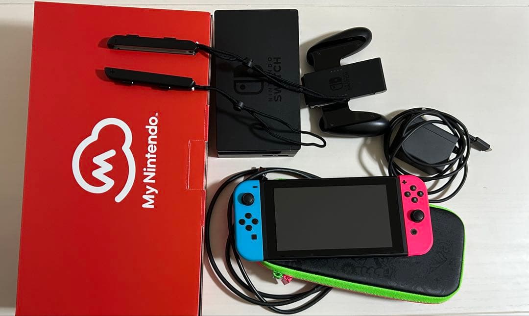 Nintendo Switch 本体 青とピンク Joy-Con