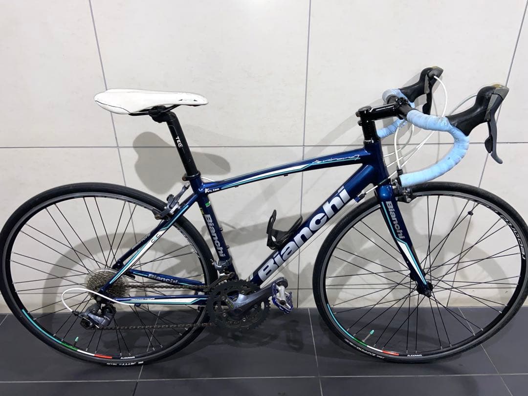 Bianchi Via nirone 7ロードバイク ビアンキ　ビアニローネ