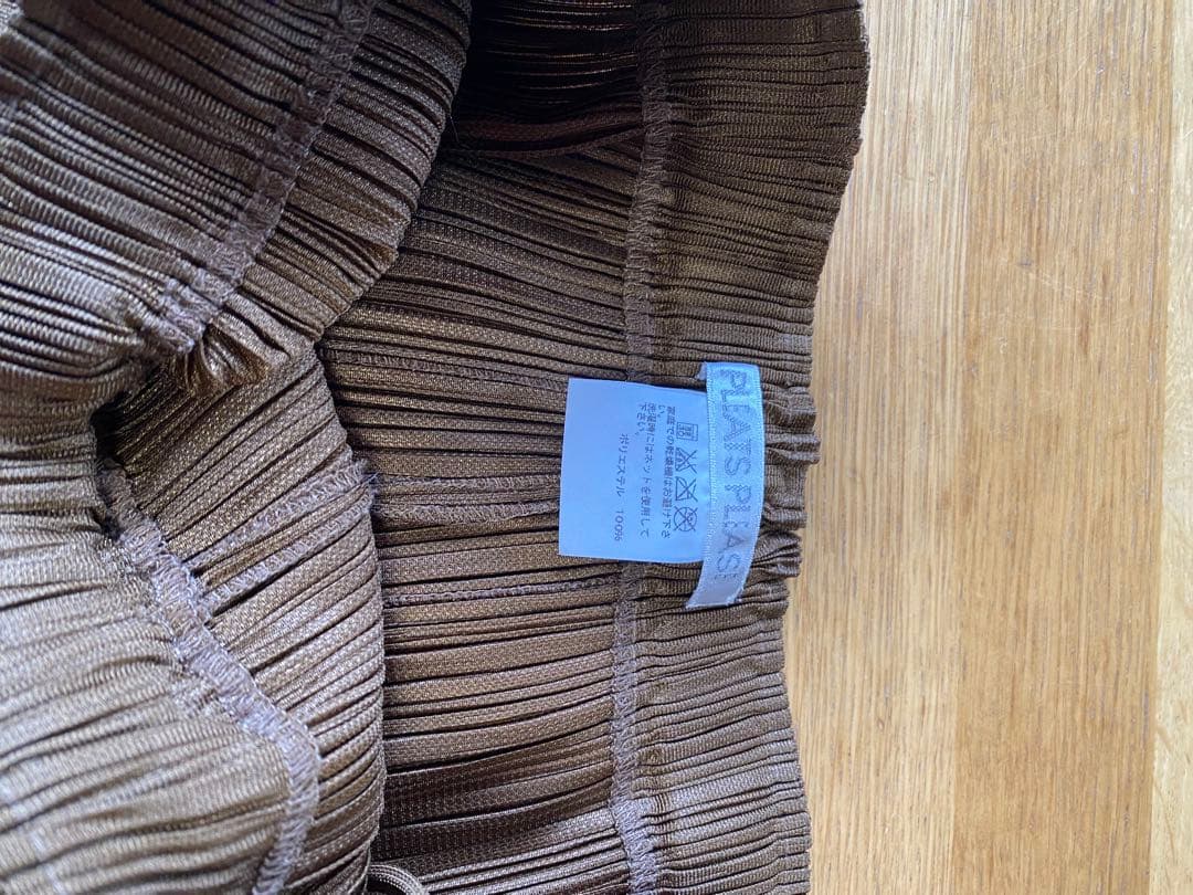 お値引き！プリーツプリーズ　キュロットパンツ