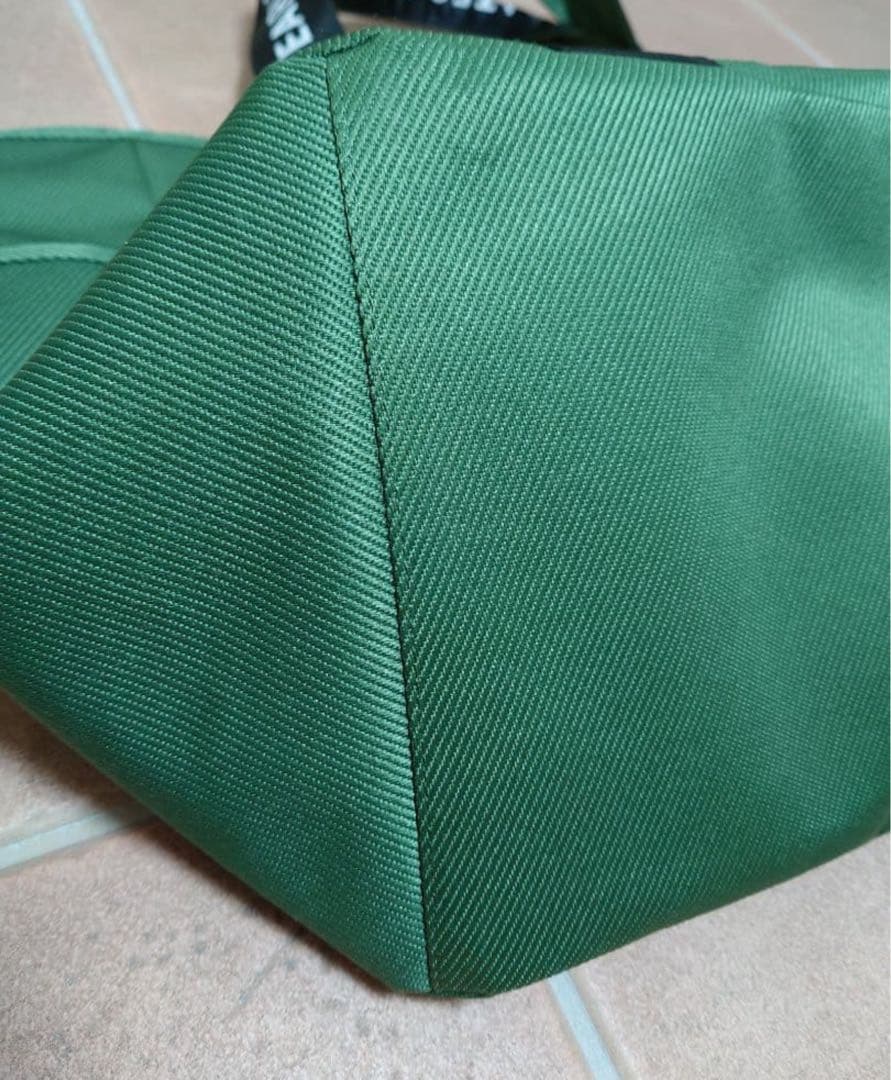 正規品中古美品レア限定カラーパーリーゲイツロッカーバック渋めグリーン