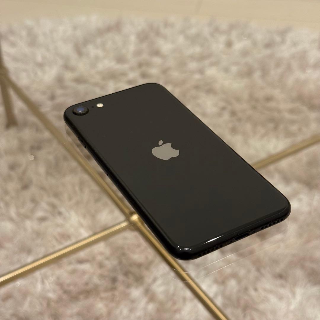 Apple iPhone SE 64GB (第2世代) ブラック