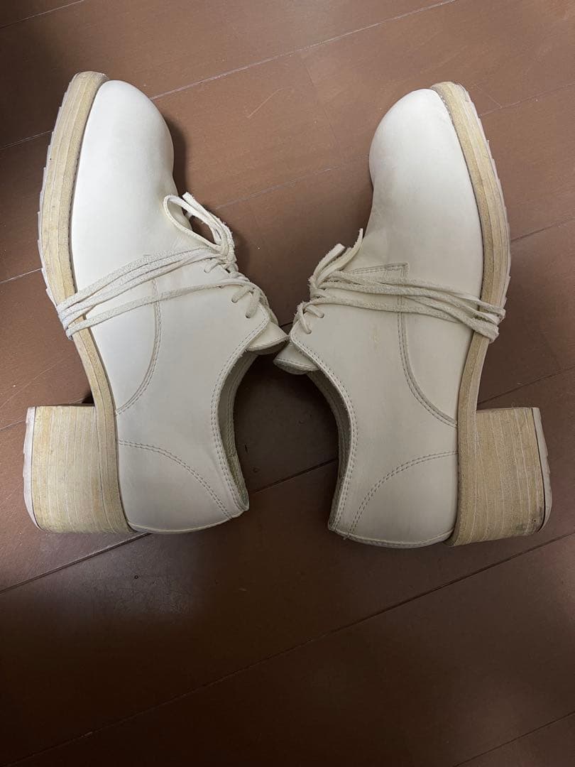 極美品　GUIDI 9082白色のレザーダービーブーツ