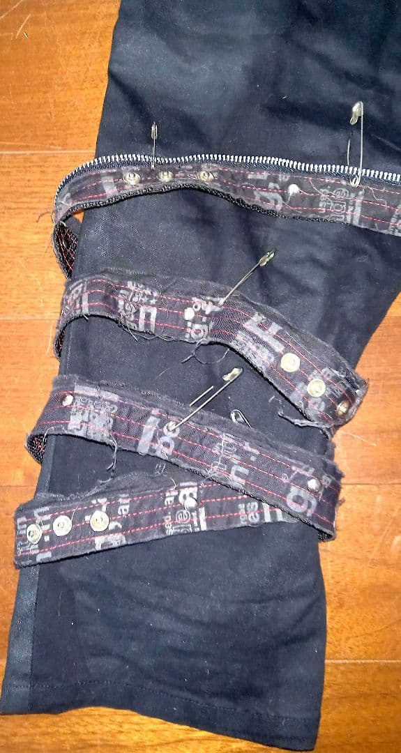 Saruwa2♡プロフ読んでねさん専用ダメージベルトパンツ