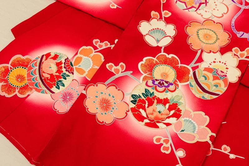 最高級新品正絹産着京友禅手描き美術、特撰盛本金、祝い四季花鼓毬古典上品遊戯文