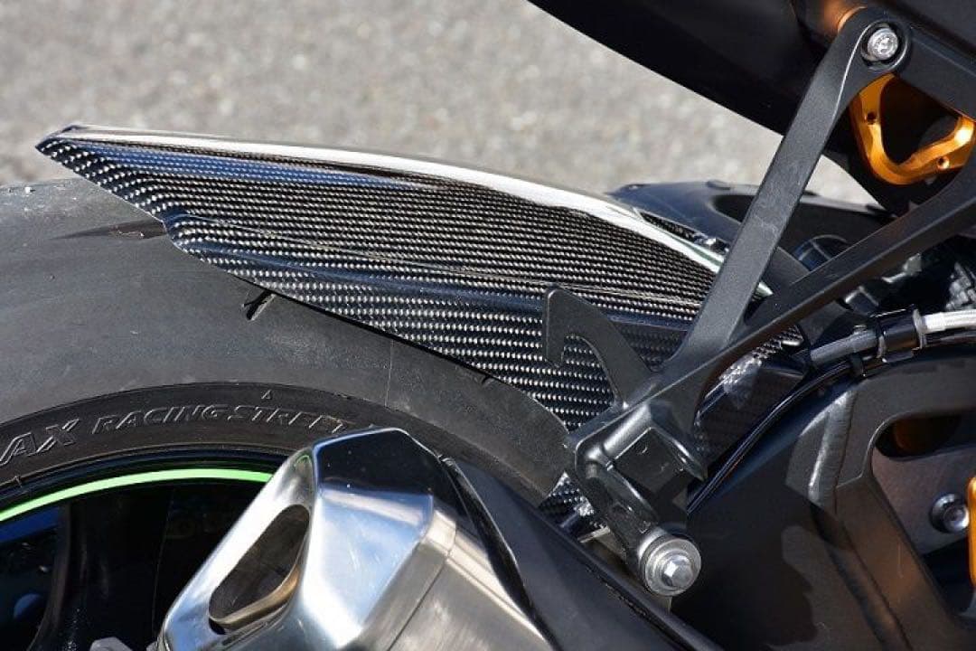 zx10r カーボンリアフェンダー