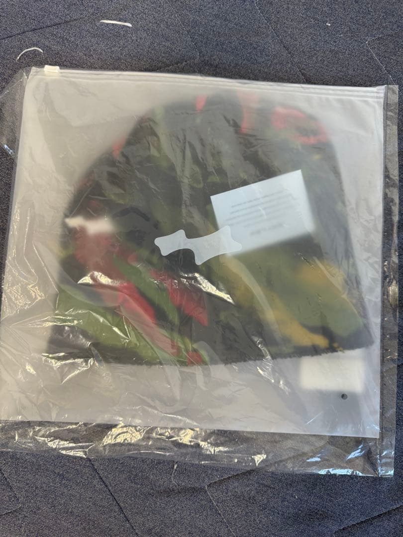 skylrk カモフラビーニー　ニット帽　新品未使用