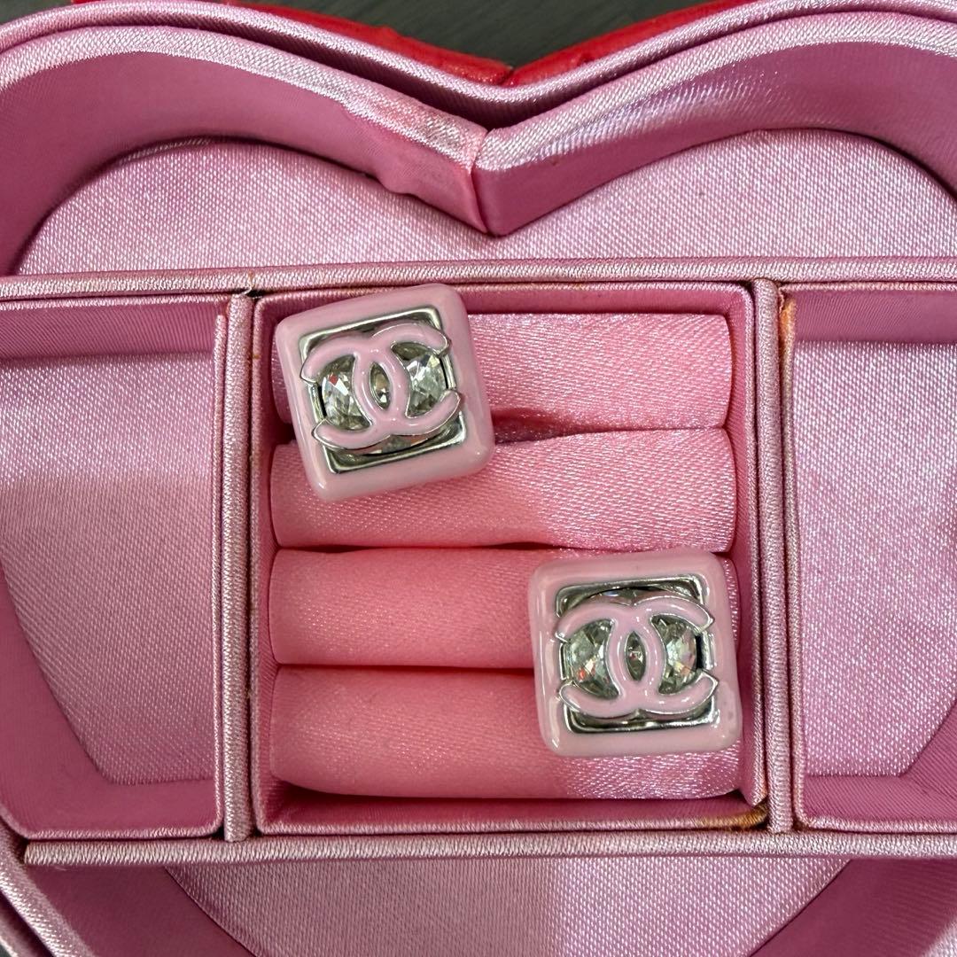 シャネル　CHANEL ピアス　ほぼ未使用　ピンクロゴ　スクエア