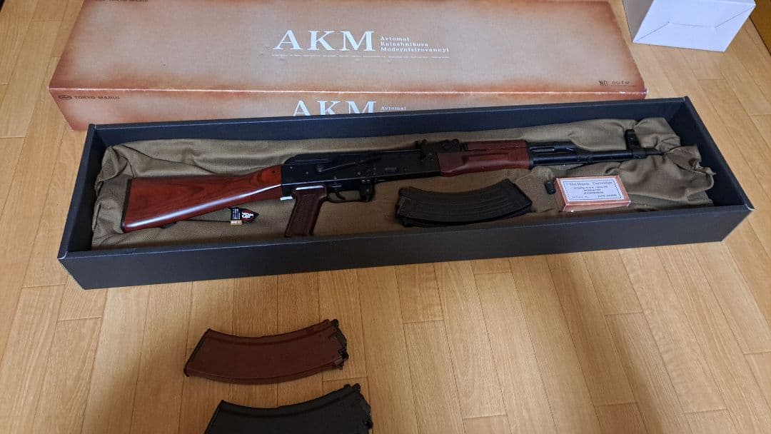 く*ろ様 東京マルイ AKM ガスブローバック