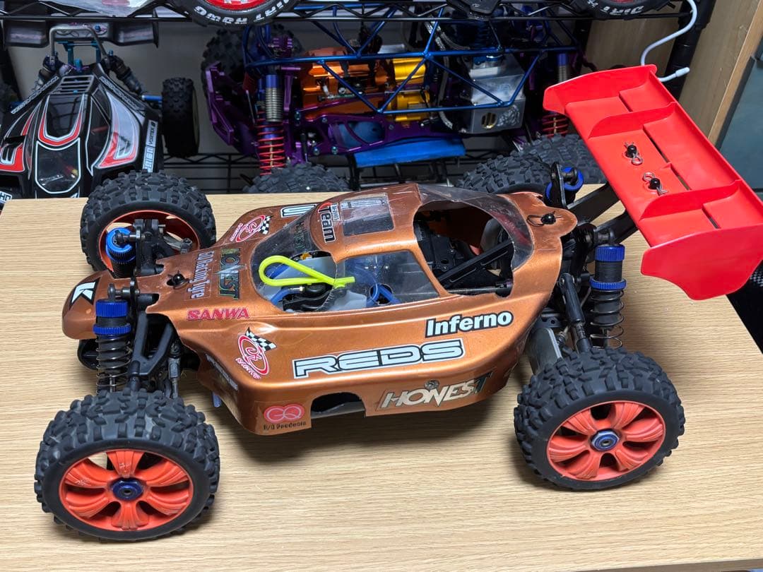 こ*う様 京商 1/8 インファーノ neo 3.0 シャーシ パーツ付き、 ジ