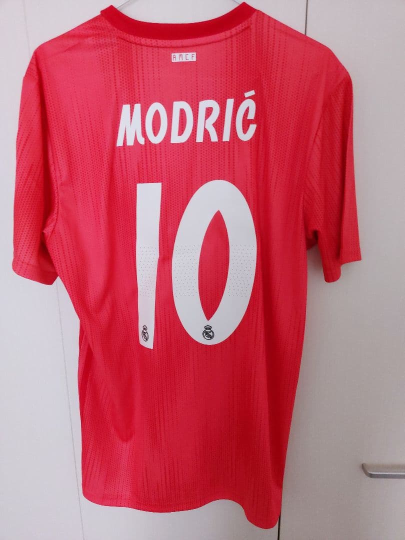 【未使用タグ付き】レアルマドリード　モドリッチ　ユニフォーム