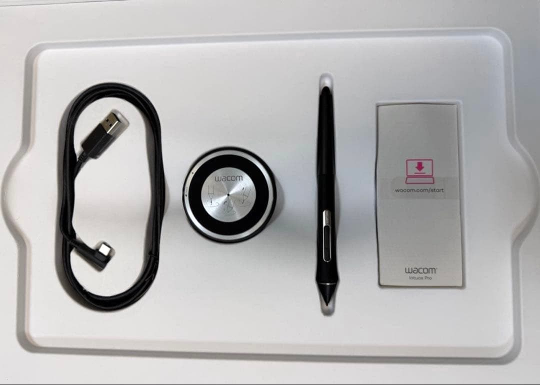 Wacom Intuos Pro M PTH-660ペンタブレット 本体