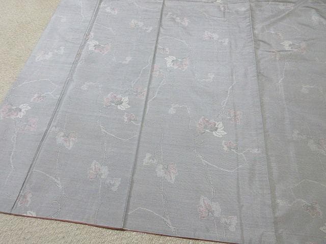 本場白大島紬：美品：ピンク色蔦とつる：袷正絹：P11