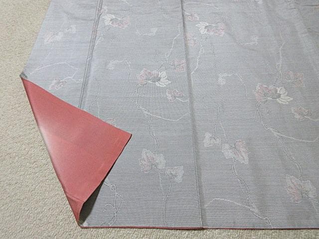 本場白大島紬：美品：ピンク色蔦とつる：袷正絹：P11