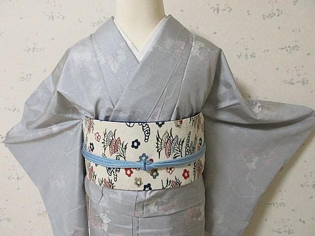 本場白大島紬：美品：ピンク色蔦とつる：袷正絹：P11