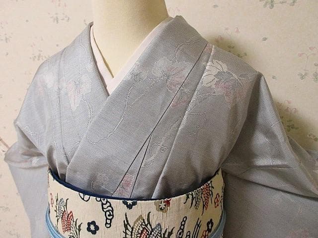 本場白大島紬：美品：ピンク色蔦とつる：袷正絹：P11