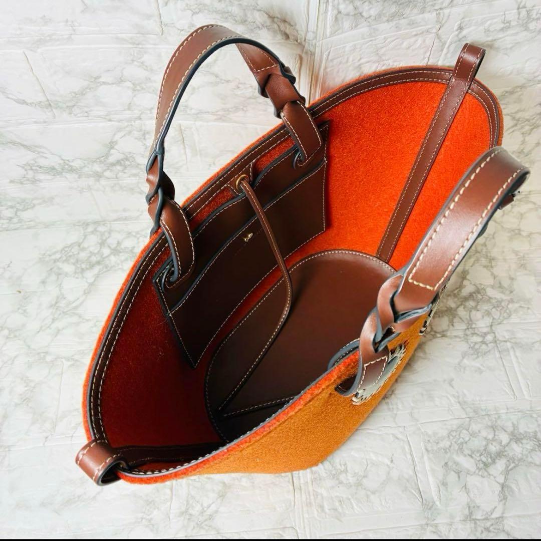 ★ 美品　アニヤハインドマーチ　アイズ　フェルトトートバッグ　ハンド　レザー