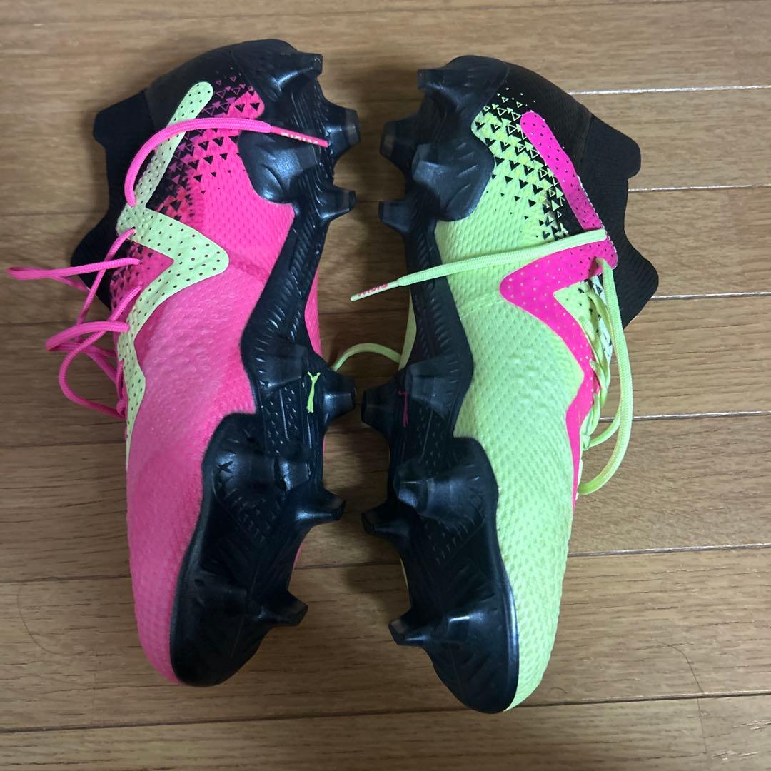 プーマ　サッカースパイク　キーパーグローブ　セット