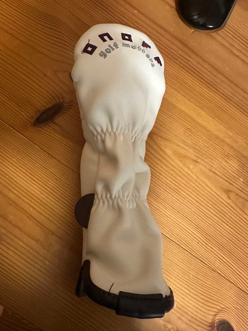 ONOFFレディ 2023 UT4