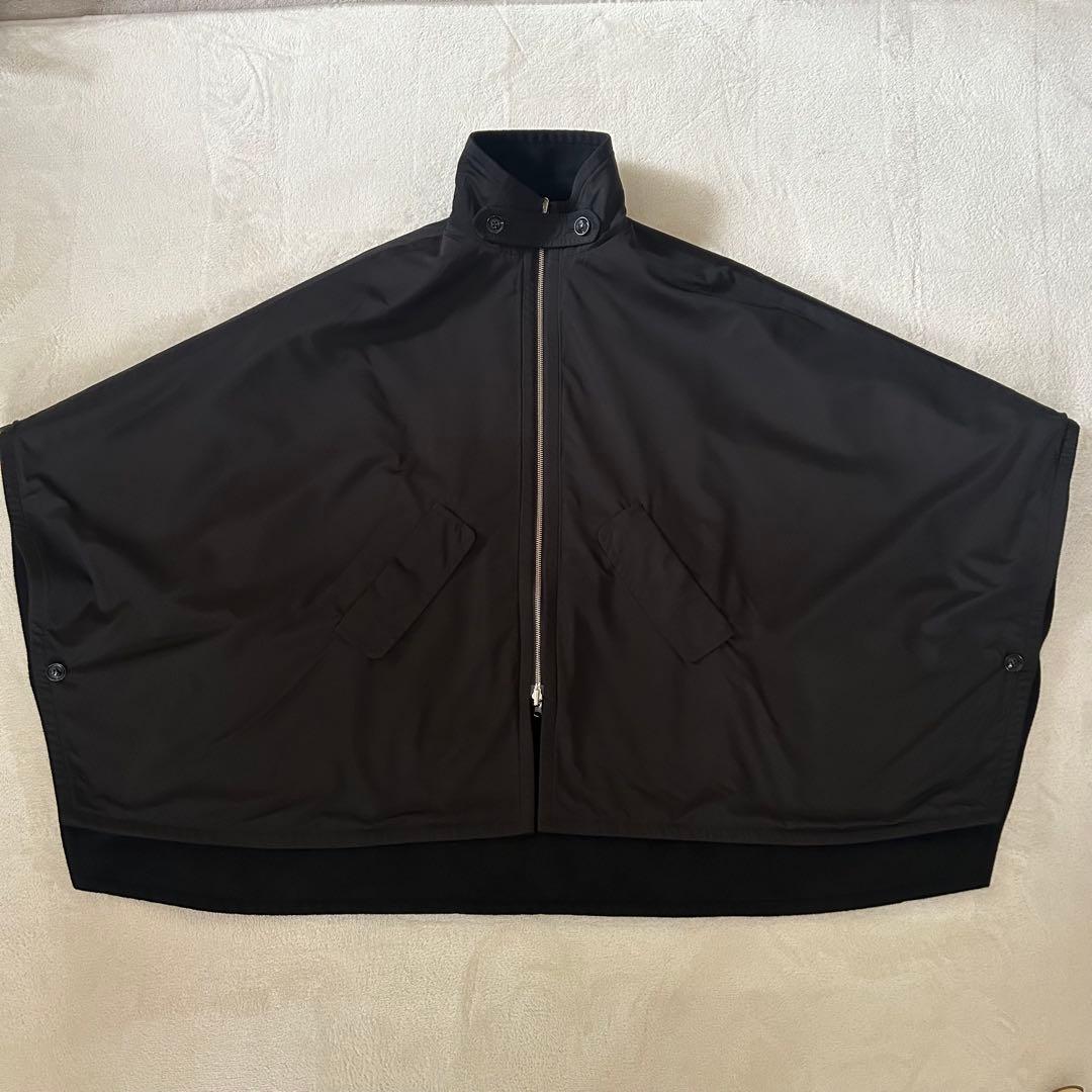 美品　HERENCIA シャギーリバーシブルポンチョ　ブラック