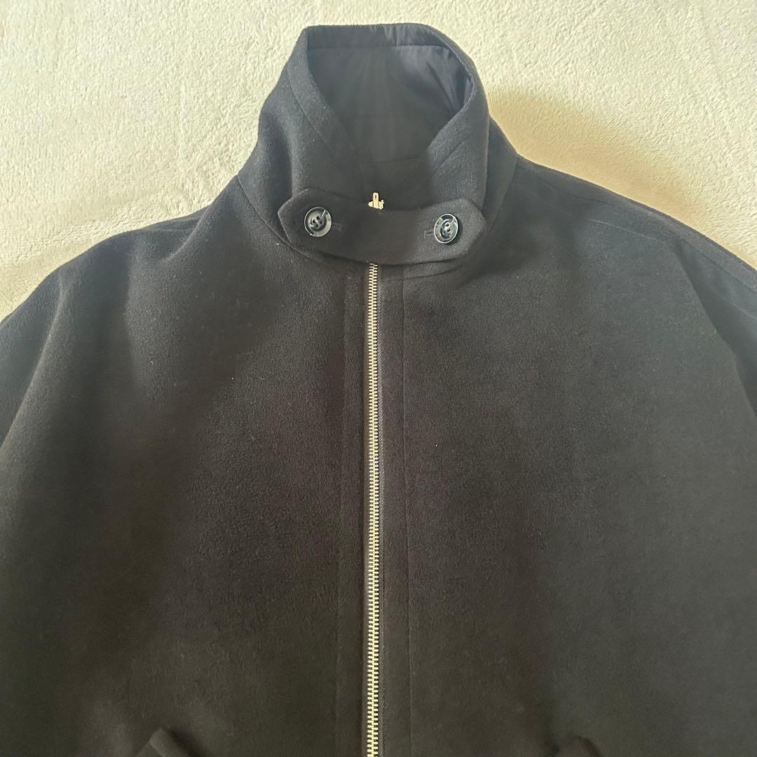 美品　HERENCIA シャギーリバーシブルポンチョ　ブラック