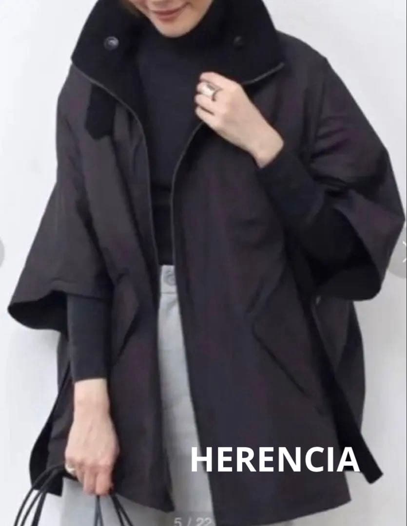美品　HERENCIA シャギーリバーシブルポンチョ　ブラック