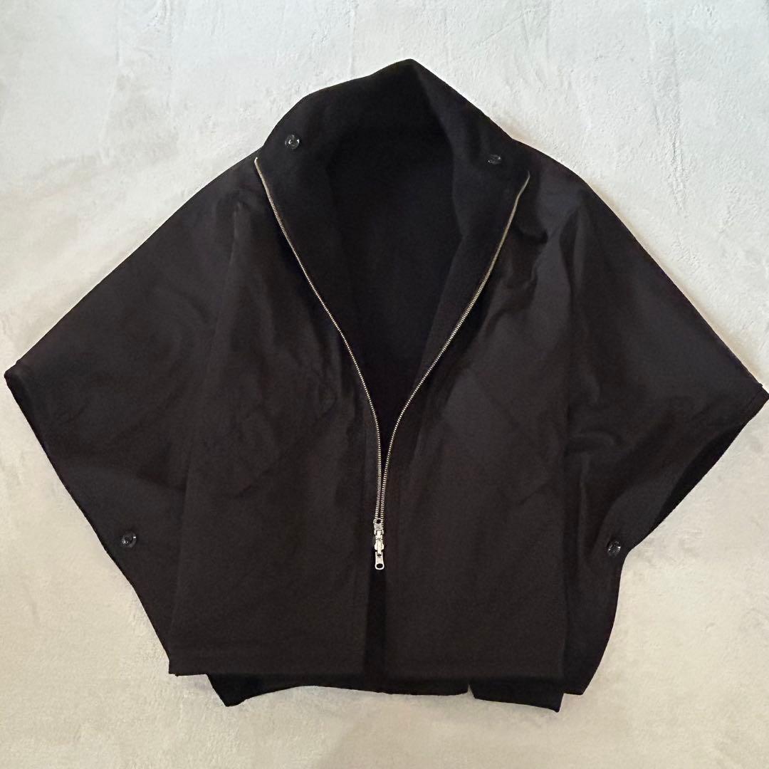 美品　HERENCIA シャギーリバーシブルポンチョ　ブラック