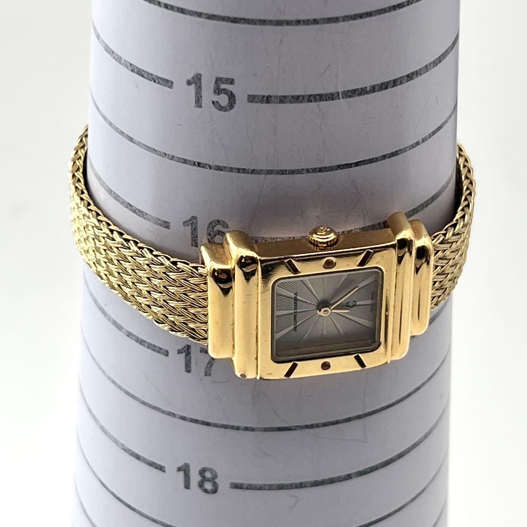 新品電池✨　シャリオール サントロペ スクエア ゴールド　ギョーシェ　腕時計